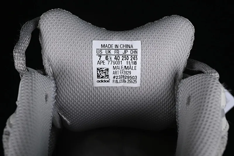 All Categories Ad Yeezy Coconut Series G Version Ad Yeezy Boost 700 V2 "Static" EF2829 Kanye Coconut 700 3M Reflective Running Shoes